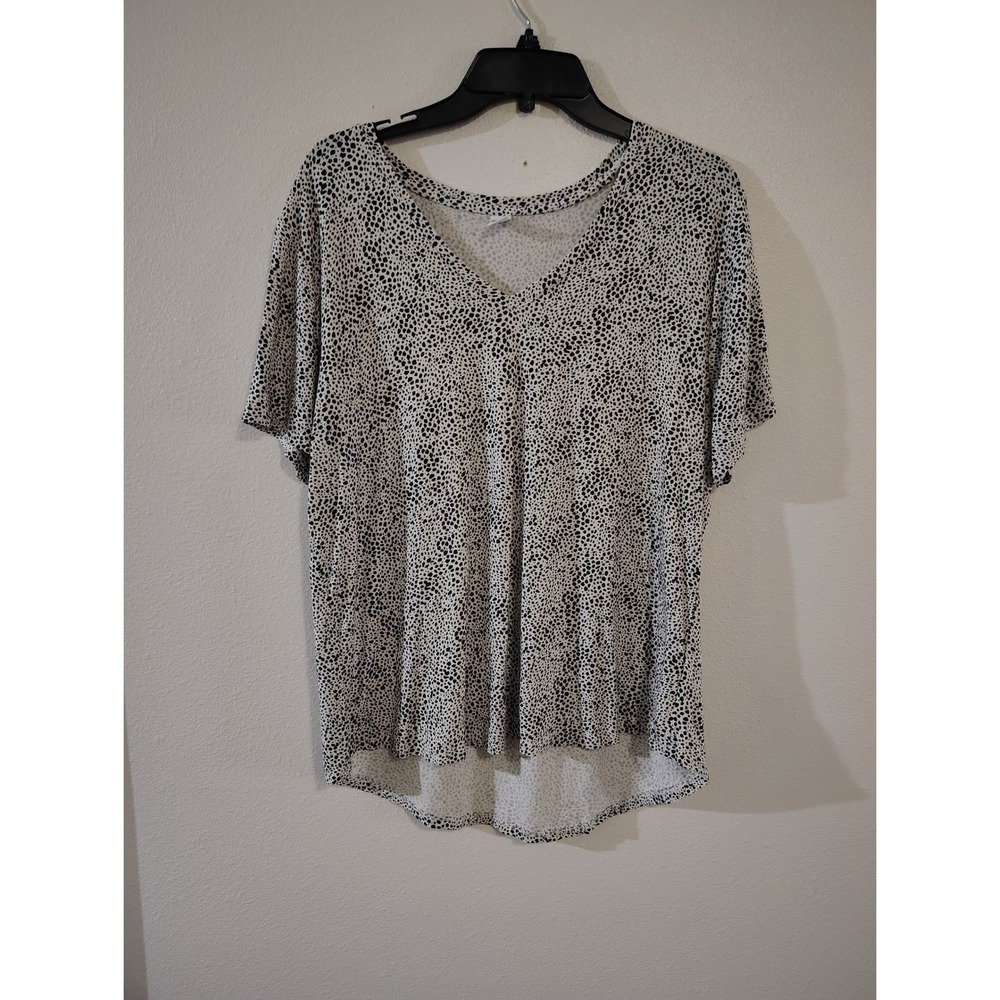 Old Navy Luxe XL Black White Animal Print V-Neck Short Sleeve Tee High Low Hem